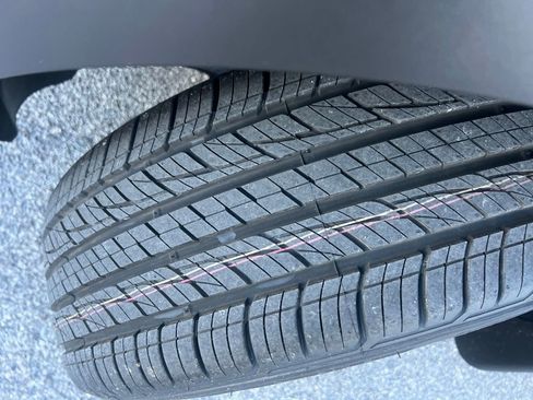 New 2025 Nissan Pathfinder SL w/ Lighting Package (N92) image 28