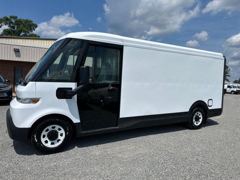Used 2024 Chevrolet Brightdrop 600 w/ Commercial Equipment Package AWD/4WD image 1