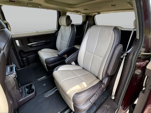 Used 2016 Kia Sedona SX Limited FWD image 21