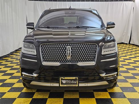 Used 2019 Lincoln Navigator Reserve image 8