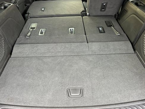 Used 2023 Chevrolet Tahoe LS image 17