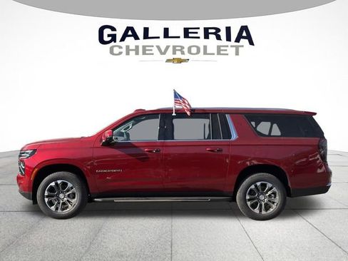 New 2026 Chevrolet Suburban LT w/ Comfort Package image 4