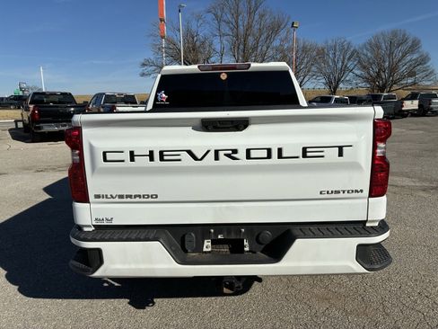 Used 2022 Chevrolet Silverado 1500 Custom image 11