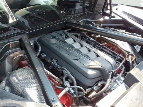 Certified 2020 Chevrolet Corvette Stingray Preferred Cpe w/ 2LT Preferred Equipment Group RWD image 18