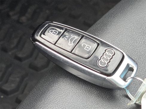 Used 2022 Audi Q7 3.0T Premium Plus image 36