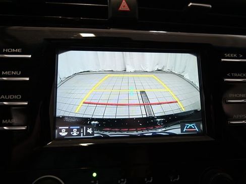 Used 2019 Toyota Camry LE image 6