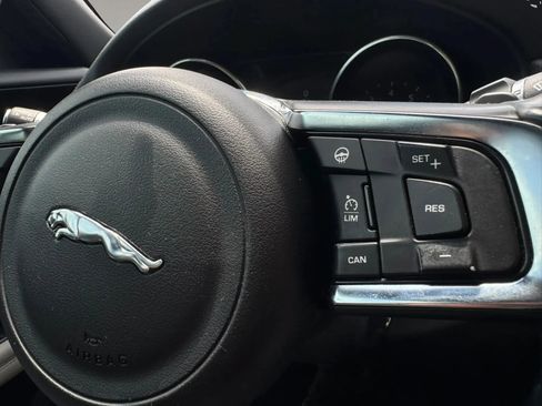 Used 2016 Jaguar XF R-Sport RWD image 23