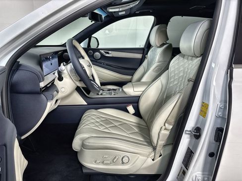 New 2025 Genesis GV80 3.5T Prestige AWD/4WD image 13
