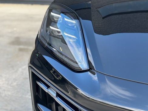 Certified 2025 Porsche Cayenne GTS w/ Technology Package image 11