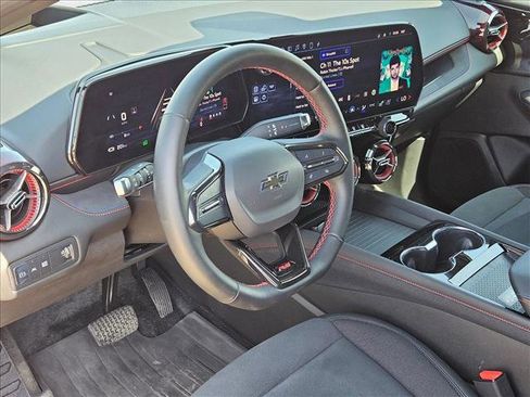 Used 2024 Chevrolet Blazer EV RS image 9