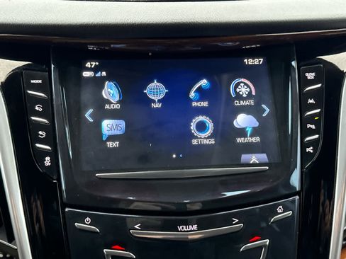 Used 2020 Cadillac Escalade ESV Luxury image 21