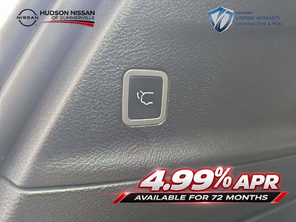 Used 2021 Chrysler Pacifica Limited w/ Uconnect Theater Family Group FWD image 35