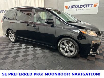 Used 2018 Toyota Sienna SE w/ SE Preferred Package