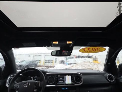Used 2023 Toyota Tacoma Limited image 23
