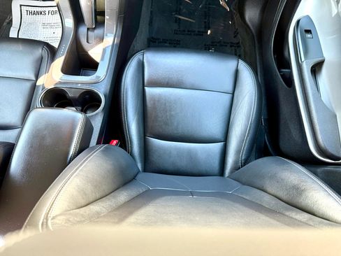 Used 2015 Chevrolet Volt Premium w/ Premium Trim Package image 29