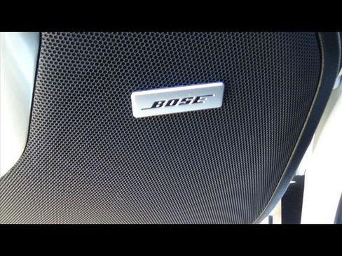 Used 2022 Chevrolet Suburban Premier image 14