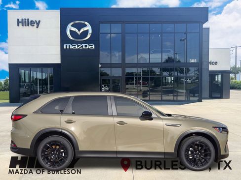 New 2026 MAZDA CX-70 3.3 Turbo w/ Preferred Package image 3