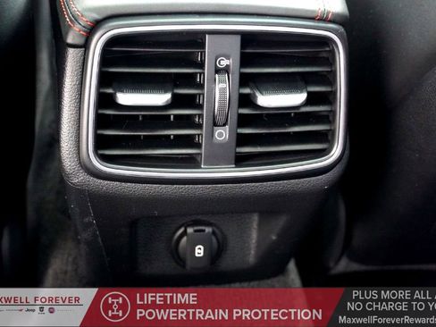 Used 2022 Genesis G70 3.3T image 30