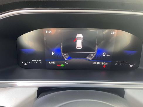New 2026 Volkswagen Taos SE FWD image 22