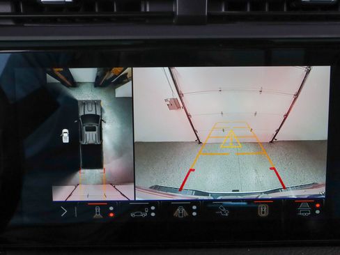 Used 2024 GMC Sierra 2500 Denali w/ Denali Reserve Package image 20