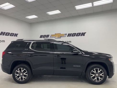 Used 2023 GMC Acadia SLE w/ Driver Convenience Package AWD/4WD image 4