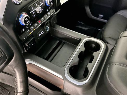 Certified 2021 GMC Sierra 1500 SLT image 17