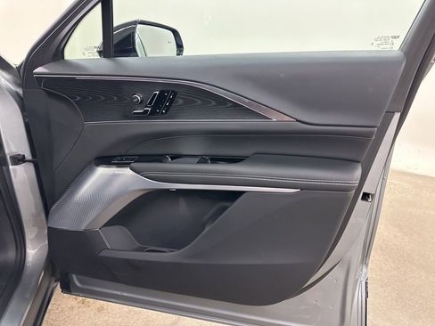 Certified 2025 Cadillac Lyriq Sport image 18