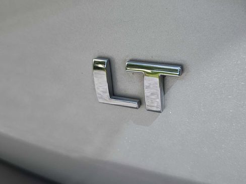 Used 2018 Chevrolet Traverse LT image 6