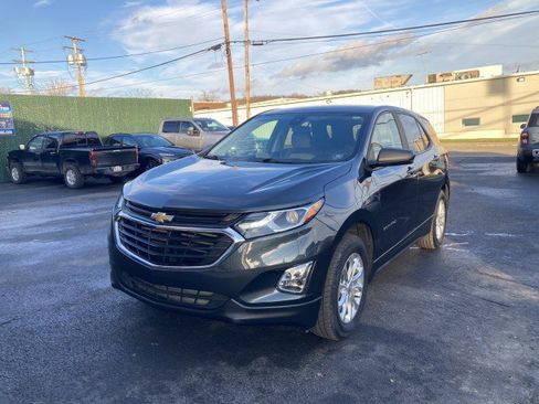 Used 2020 Chevrolet Equinox LS w/ LS Convenience Package image 1