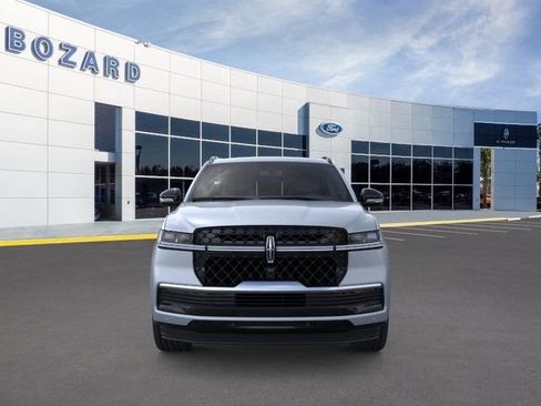 New 2025 Lincoln Navigator Reserve w/ Jet Appearance Package image 6