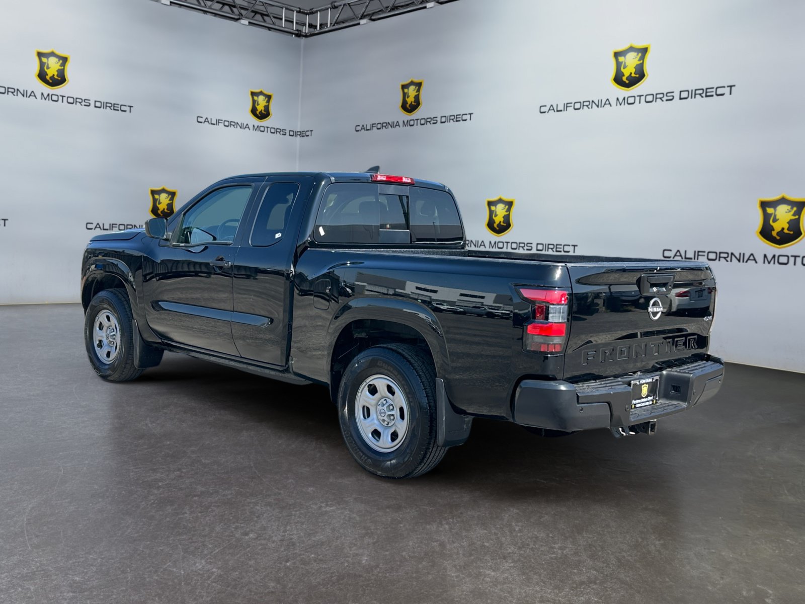 Used 2026 Nissan Frontier S AWD/4WD image 3
