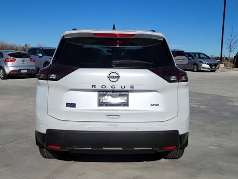 New 2026 Nissan Rogue SV image 10