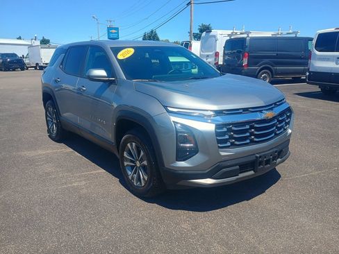 Used 2026 Chevrolet Equinox LT w/ Convenience Package II AWD/4WD image 1
