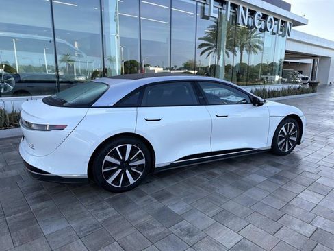 Used 2022 Lucid Air Grand Touring image 2