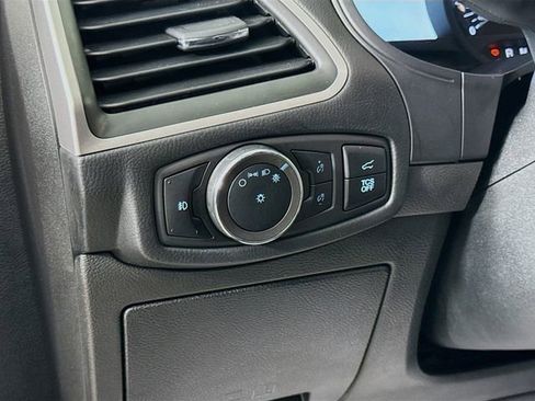 Used 2024 Ford Edge SEL w/ Convenience Package image 10