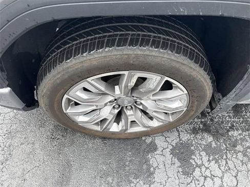 Used 2024 GMC Sierra 1500 Denali w/ Denali Reserve Package image 13