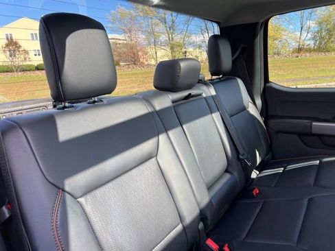 Used 2025 Ford F350 Lariat w/ Black Appearance Package image 31