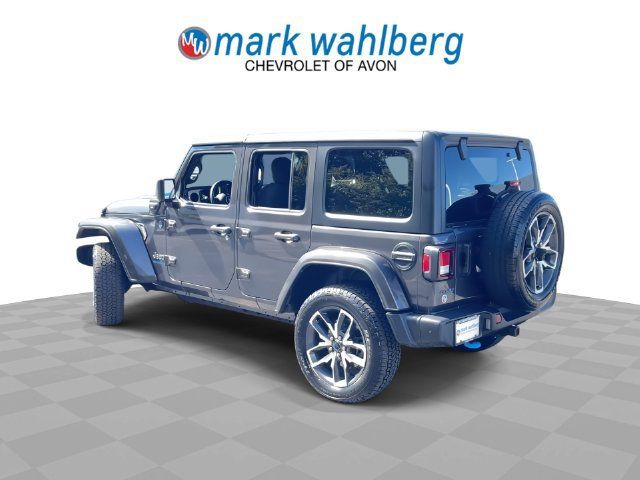 Used 2024 Jeep Wrangler Unlimited w/ Convenience Group AWD/4WD image 6