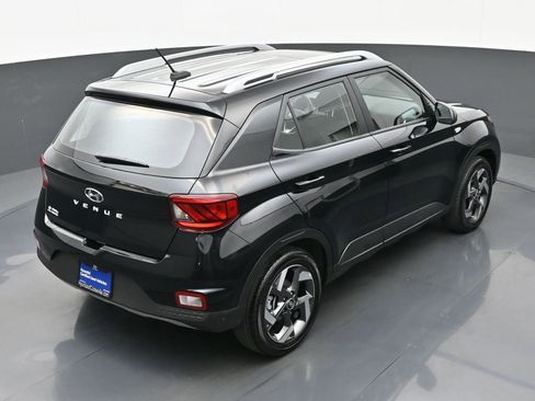 Certified 2026 Hyundai Venue SEL FWD image 37