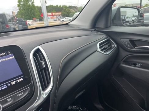 Used 2024 Chevrolet Equinox Premier FWD image 27