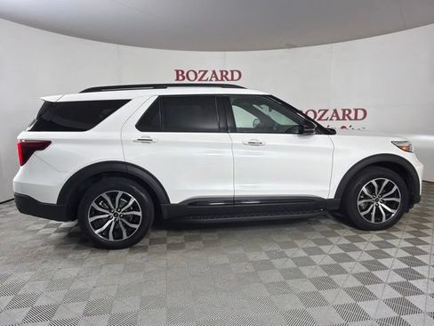 Certified 2021 Ford Explorer ST w/ Equipment Group 401A AWD/4WD image 9