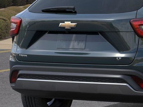New 2026 Chevrolet Trax LT w/ Driver Confidence Package image 35