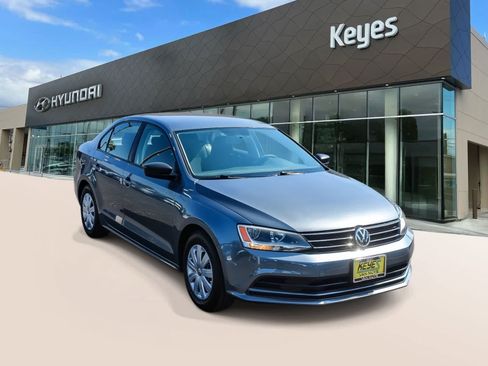 Used 2015 Volkswagen Jetta S FWD image 3