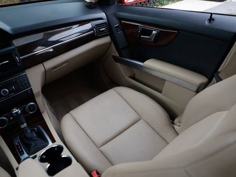 Used 2012 Mercedes-Benz GLK 350 2WD image 23