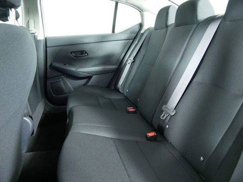 Used 2025 Nissan Sentra S image 16