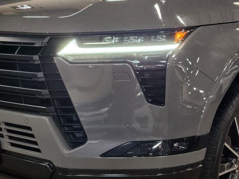 Used 2024 Lexus GX 550 w/ Accessory Package (Z1) image 14