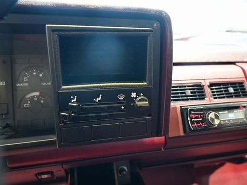 Used 1988 GMC Sierra 1500 2WD Regular Cab image 17