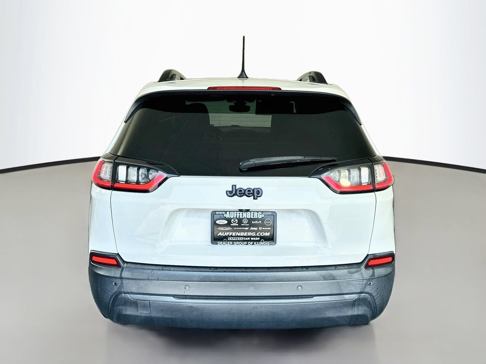 Used 2020 Jeep Cherokee Latitude Plus FWD image 6