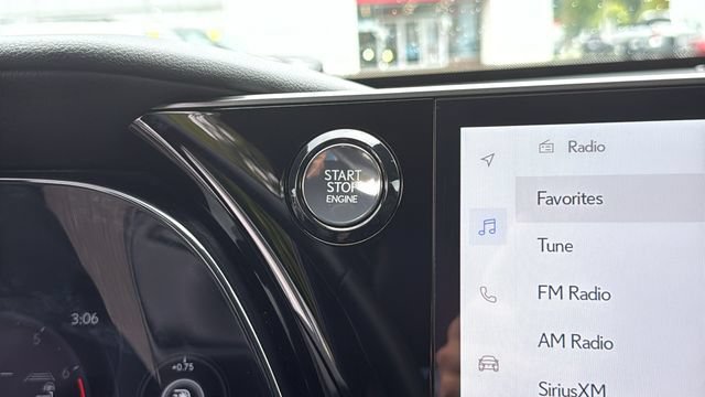 Used 2024 Lexus TX 350 AWD w/ Captains Chair Package image 19