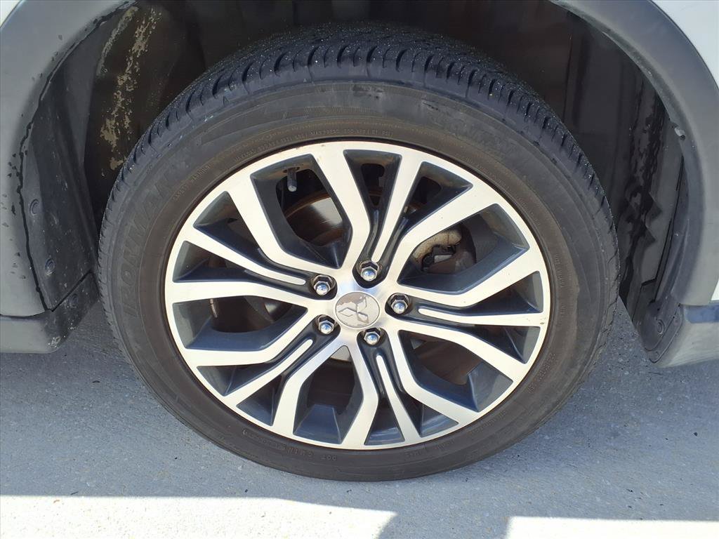 Used 2018 Mitsubishi Outlander ES FWD image 7